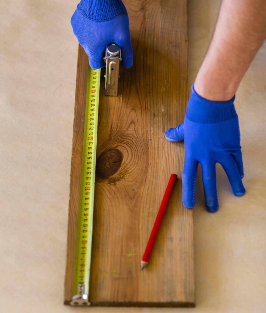 Tile replacement and tiling service in Luxembourg by Renovex, expert in bathroom renovation, kitchen renovation, and home improvement.